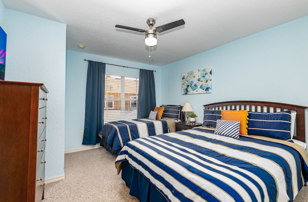 Fantastic Townhouse with a themed room near Disney by RedAwning view 2