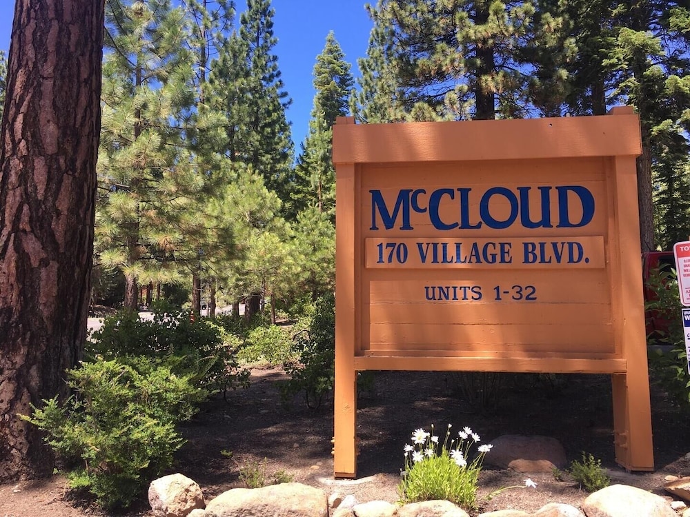 Delightful Mccloud 2 Bedroom Condo by RedAwning view 4