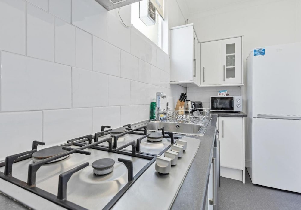 The Old Brewery House 2 Double Bedrooms Parking view 5