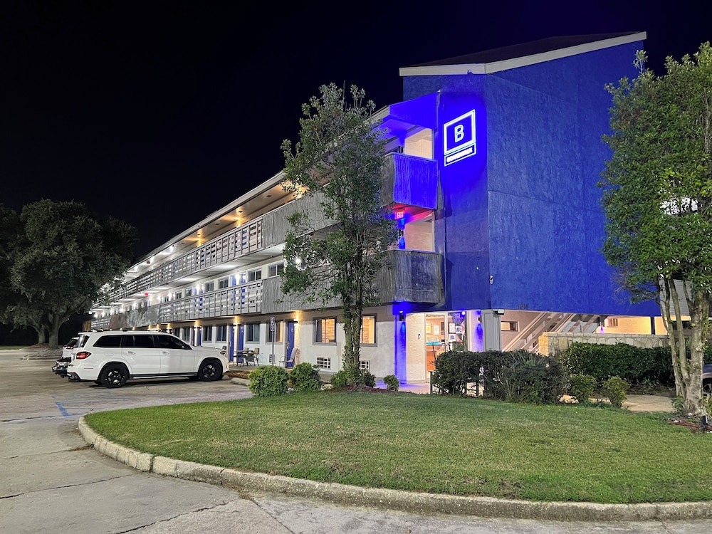 Hotel Boardwalk Suites Baton Rouge - Image 1