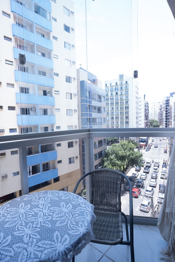 Apartamento com Wi-fi a 190 m da Praia da Costa