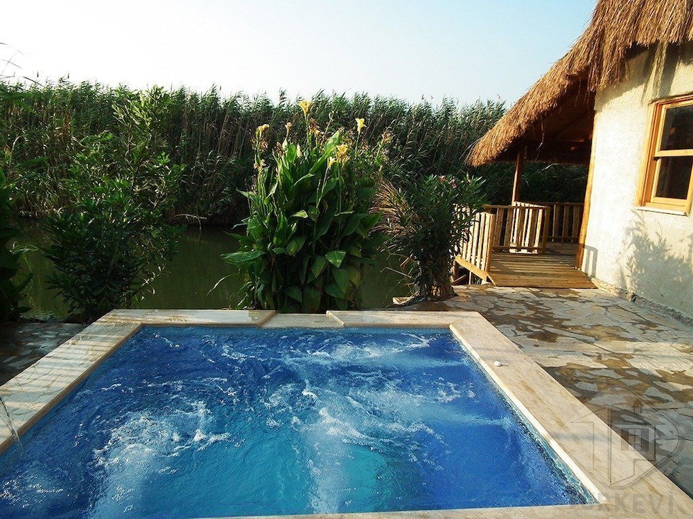 Yalicapkin Cottage view 3