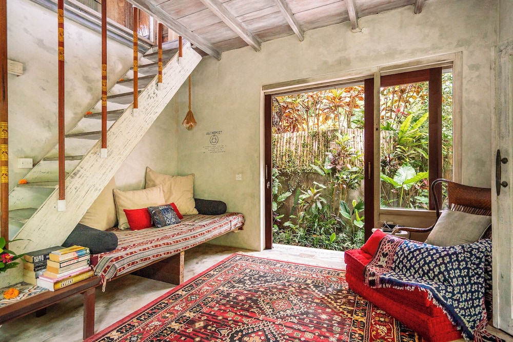 Barong Retreat Villa Ubud with Hammock Terrace, Garden & Koi Pond