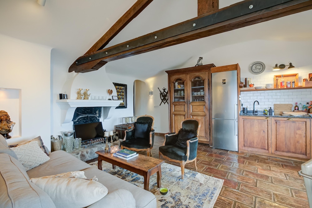 Maison Sans Delai in Cagnes sur Mer
