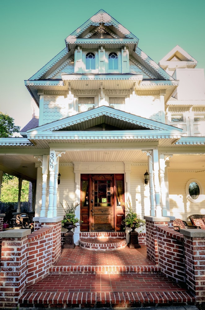 The Victoria B & B