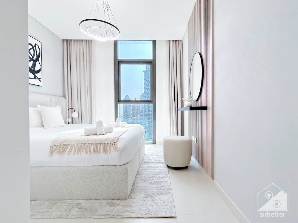 Luxurious 2B Apartment at Burj Crown Downtown