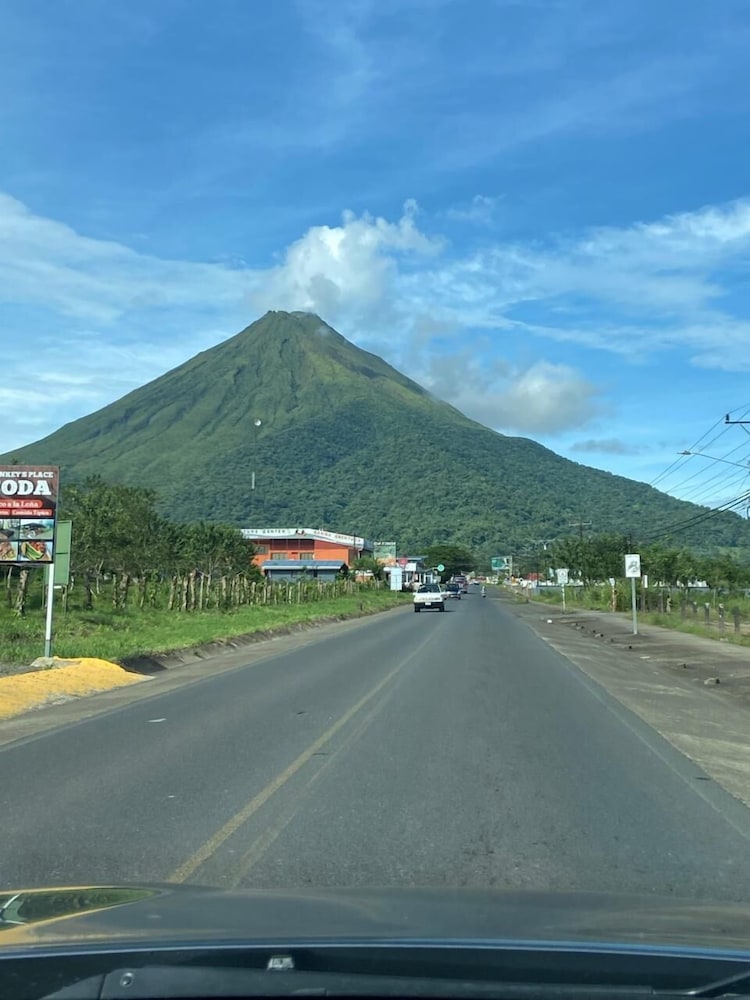 Arenal Mon-Rot