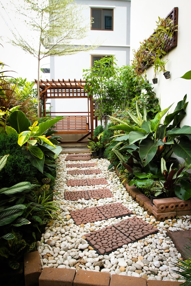 Unico Srinakarin Residence