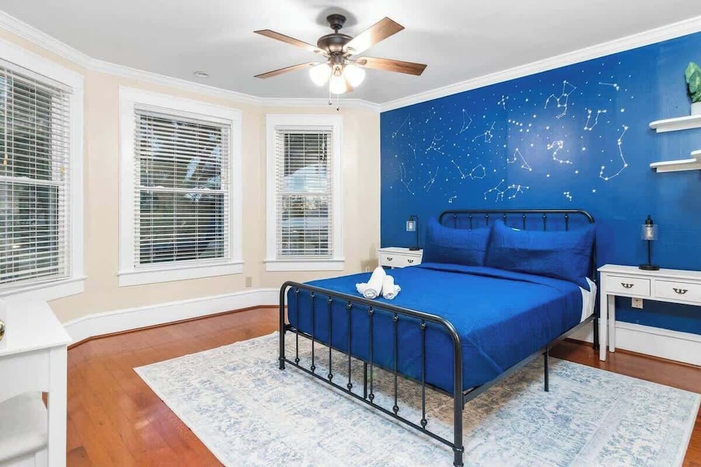 4 Bedroom Historic House, Pool, Downtown Dade City