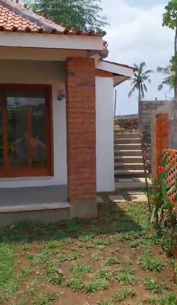 Keramas House