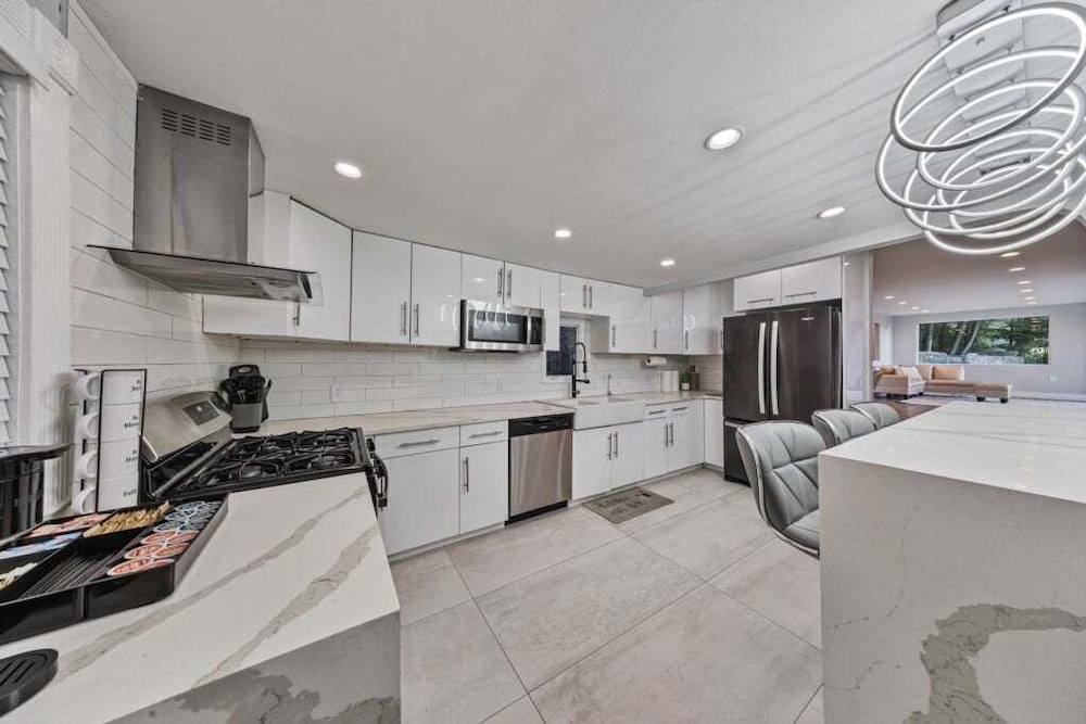 Casa Mattia - Stayshores 4 Bedroom Home