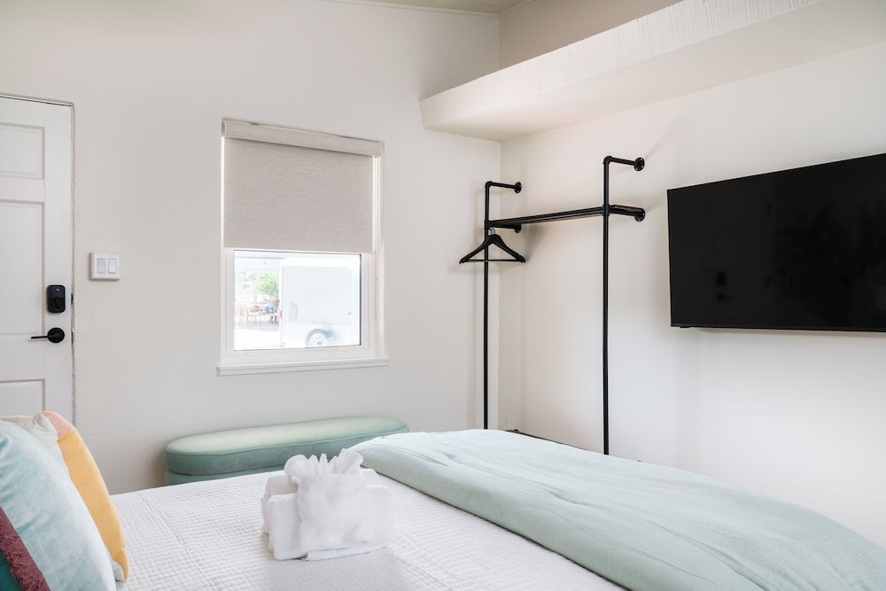 Haleys Court Boutique Motel
