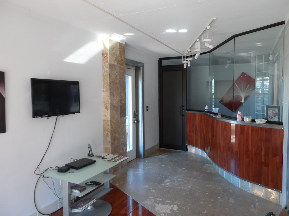 Economy Suites
