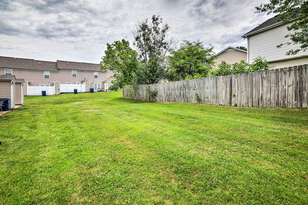 La Vergne Townhome: 22 Mi to Dtwn Nashville! - Property Image 6