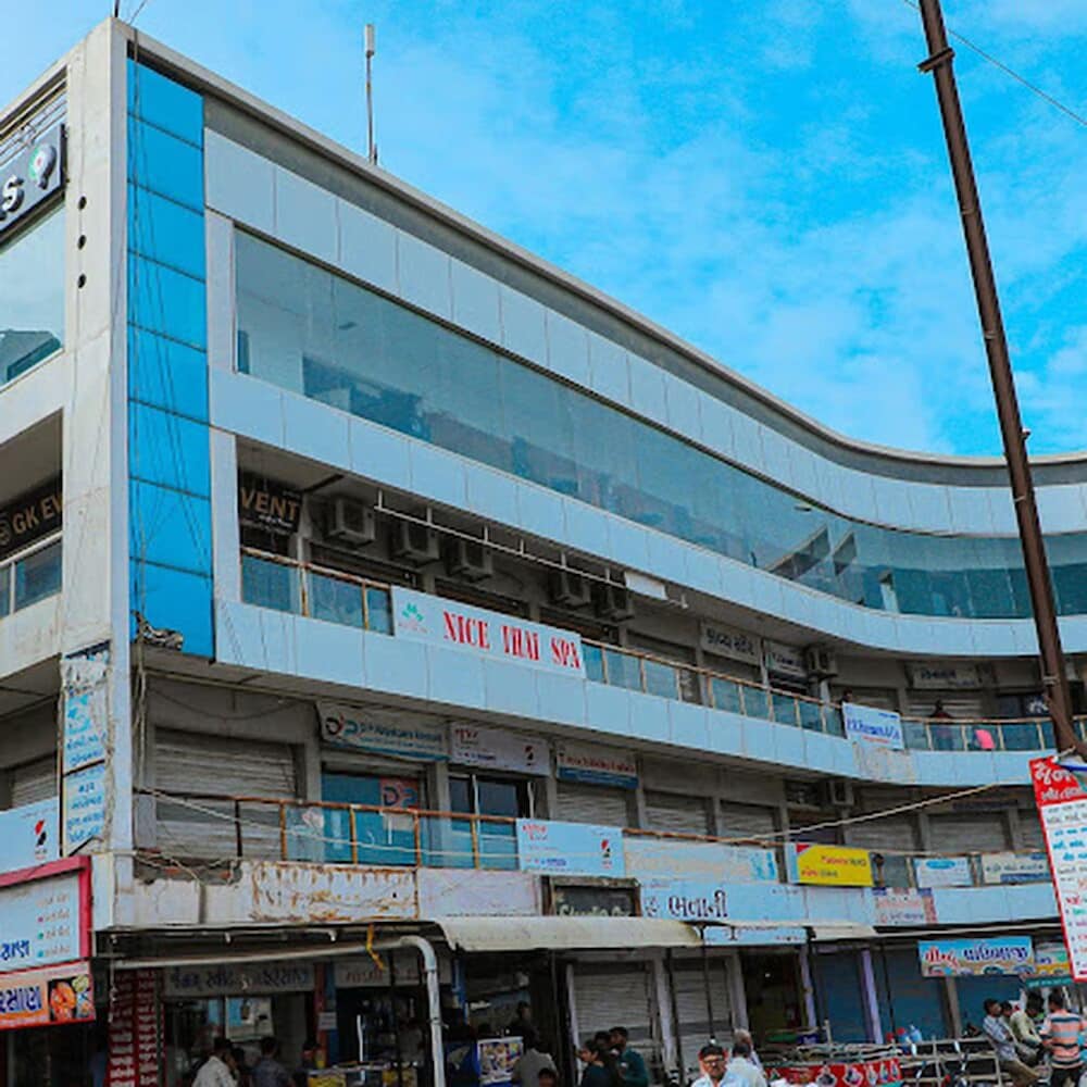 HOTEL CENTER POINT GUEST HOUSE