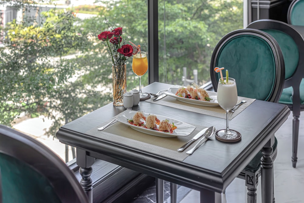 Grand Luxury Hotel Ninh Chu