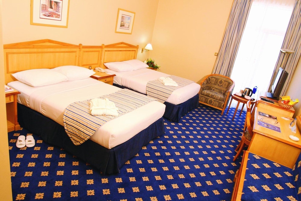 Abu Dhabi Vacations - Grand Continental Hotel - Property Image 36