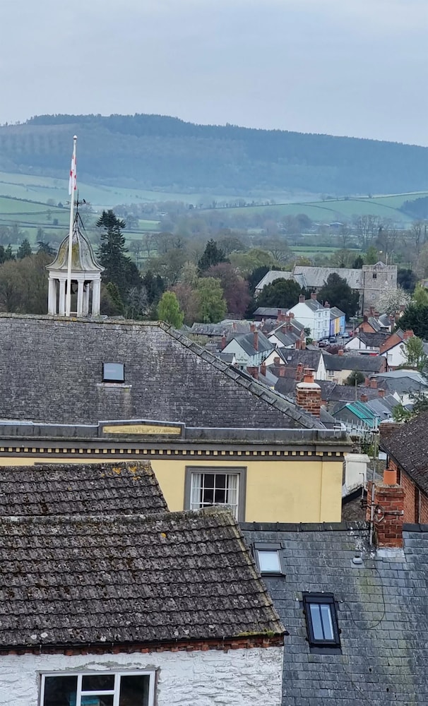 Mellington Hall Country House Hotel