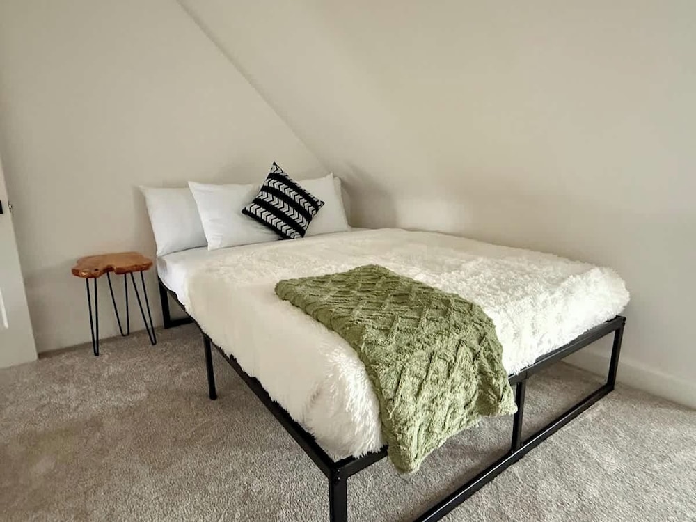 Jungle House Boutique Residences – Downtown Columbus & Short North