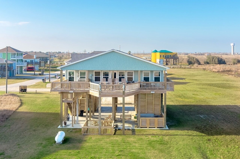 Perfectly Happy 4 Bedroom Home