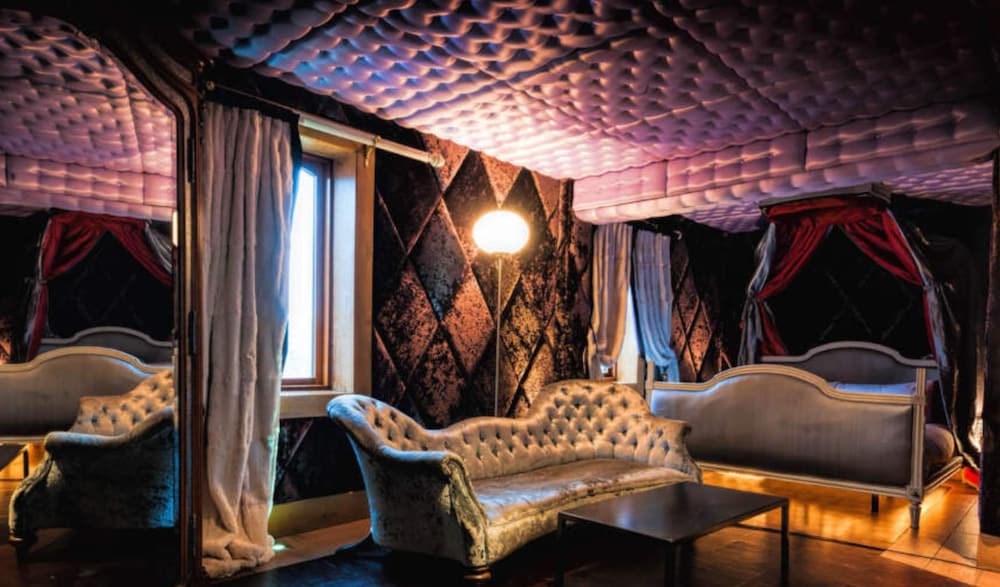 Oxford Vacations - Crazy Bear Hotel-Stadhampton - Property Image 43
