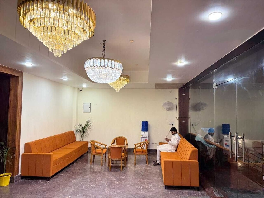 Hotel Grand Lucent