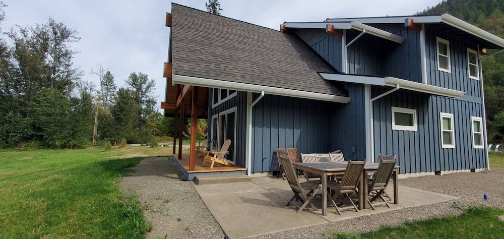 Quail Run River View Cottage