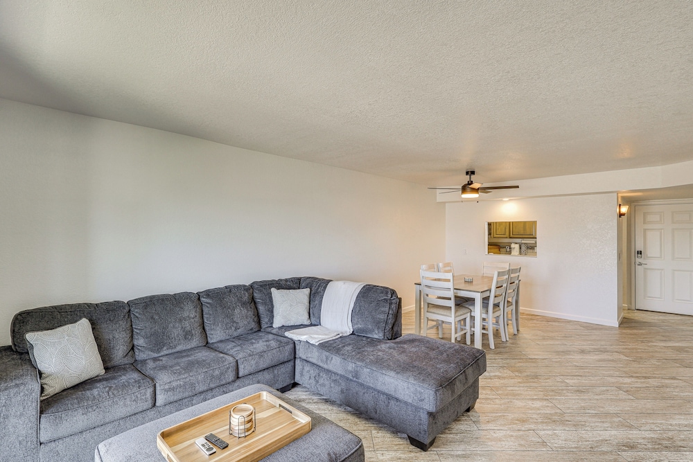 1 Mi to Lake Havasu: Outdoor Rec Hub w/ Views!