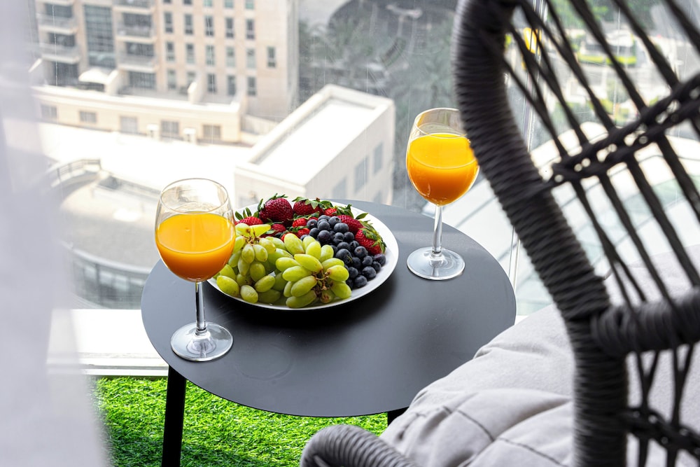 Grande Suites by Hostiva - Burj View