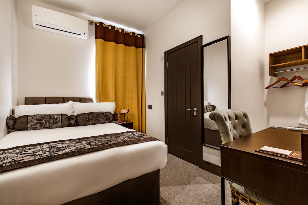 Croydon Vacations - Grand Sapphire Hotel  Banqueting - Property Image 31