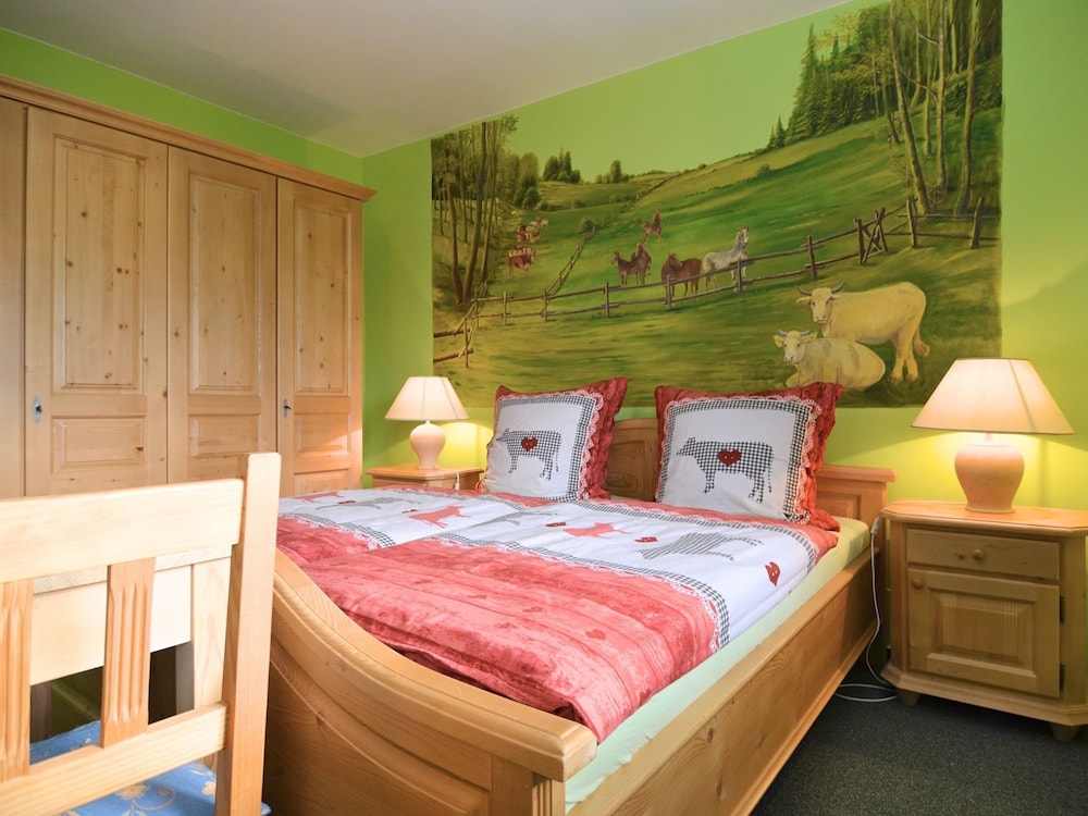 Spacious Villa near Forest in Buchet view 4