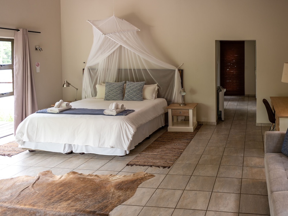 Bushriver Lodge
