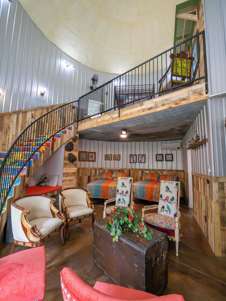 Hermann Grain Bins BNB