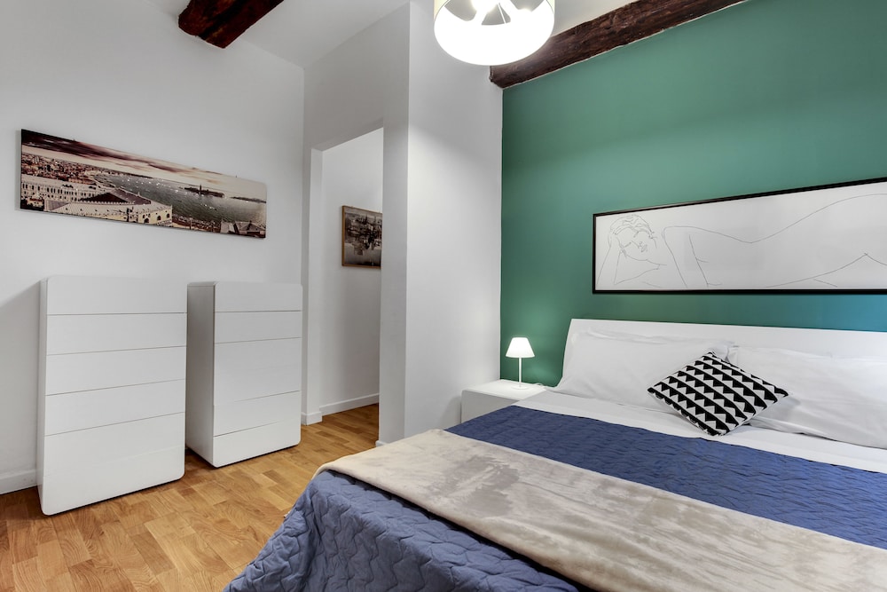 Venice Garden en Venice — hotel room