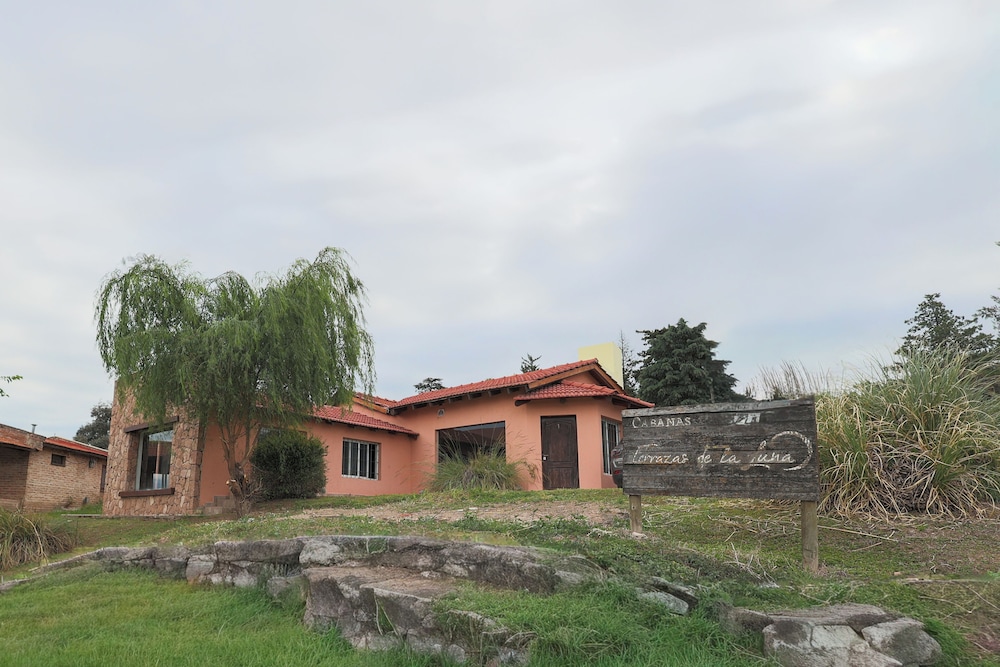 La Ernestina
