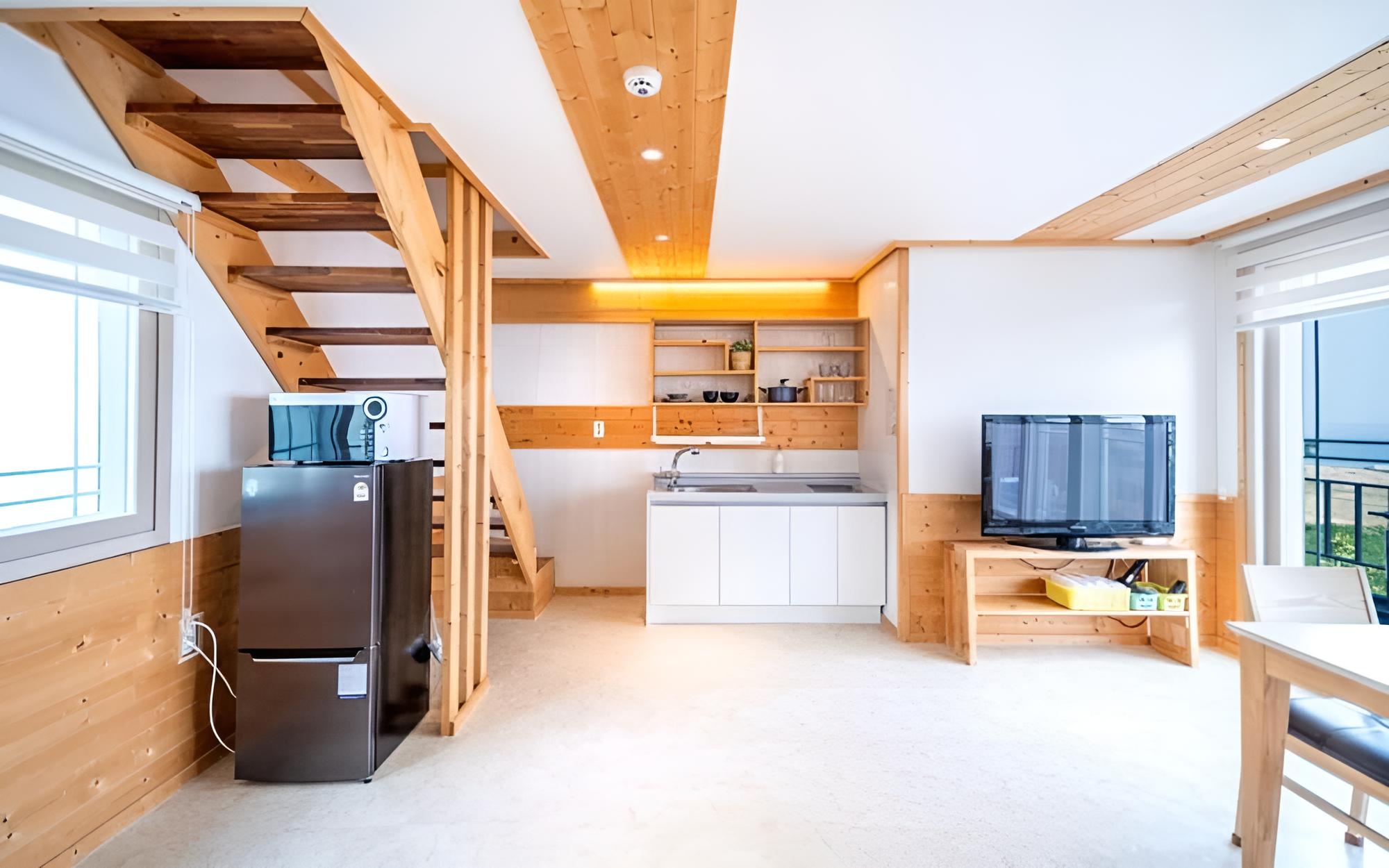 Namhae Macaron Pension view 2