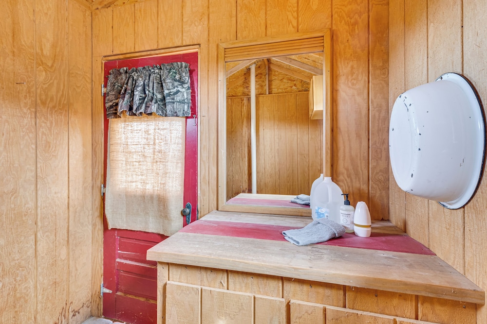 Sunset & Mtn Views: Rustic Colorado Retreat!