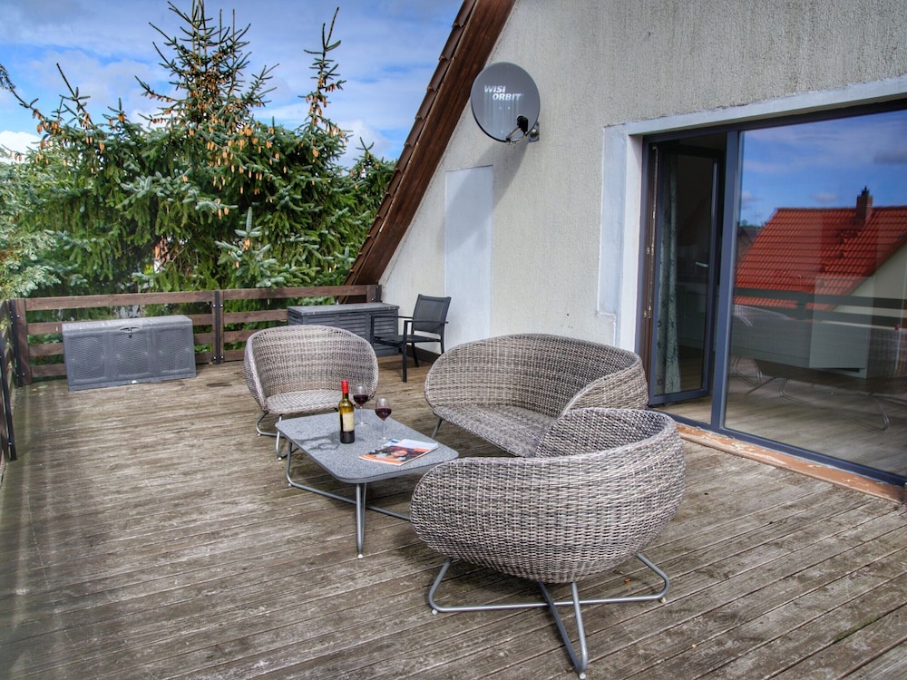 Ground-floor Apartment With Terrace and Large Garden With Lounge Area and Grill