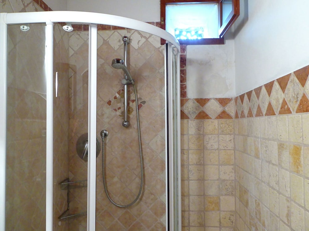 Holiday Home in Montecarelli With Pool