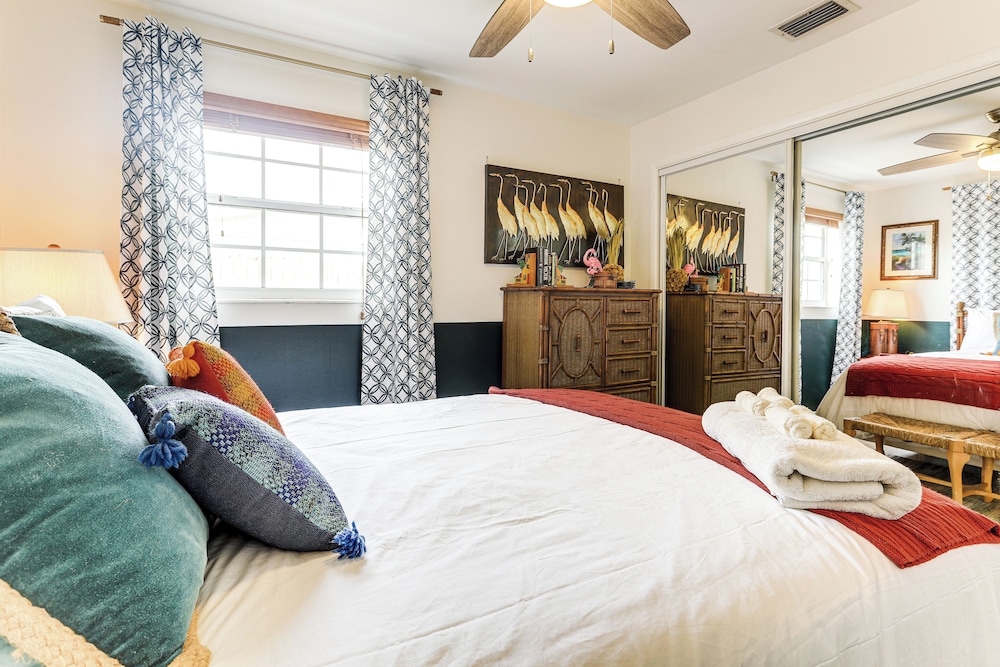 4 Mi to Beaches: Vibrant Stuart Villa w/ Patio!