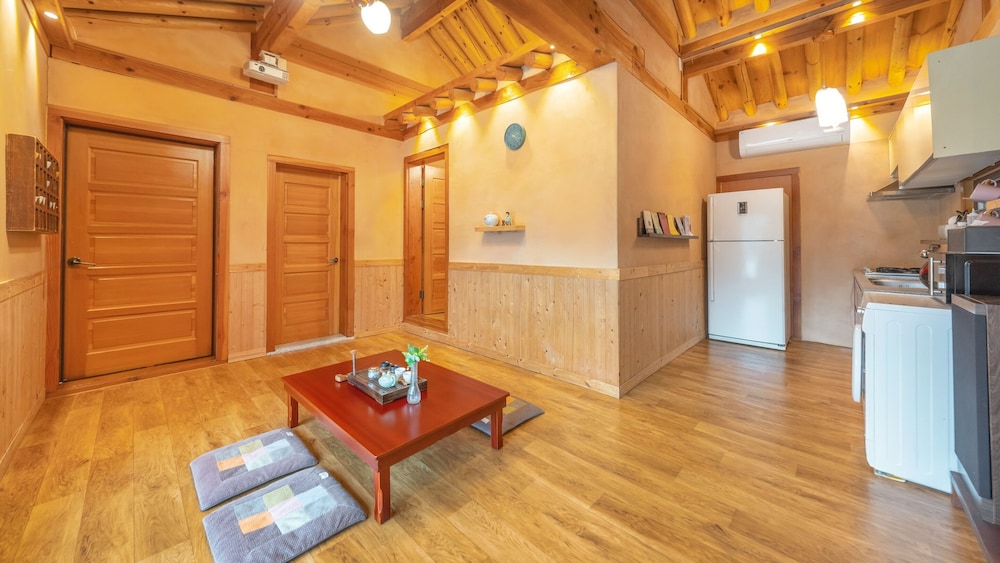 Yangpyeong Vivaco Hanok Stay
