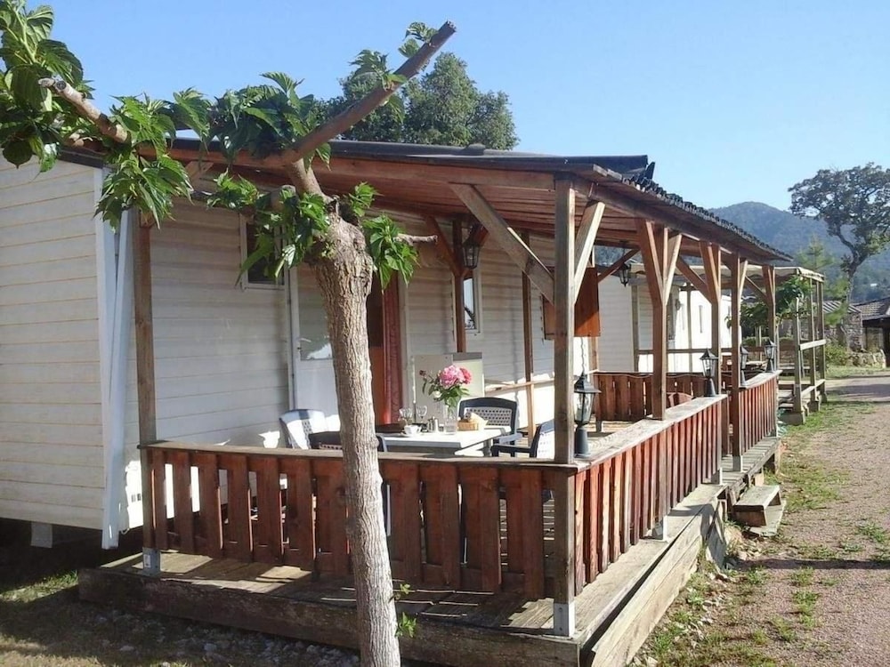 Mobile Home A Saliva view 3