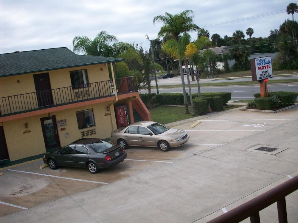 All Suite Motel