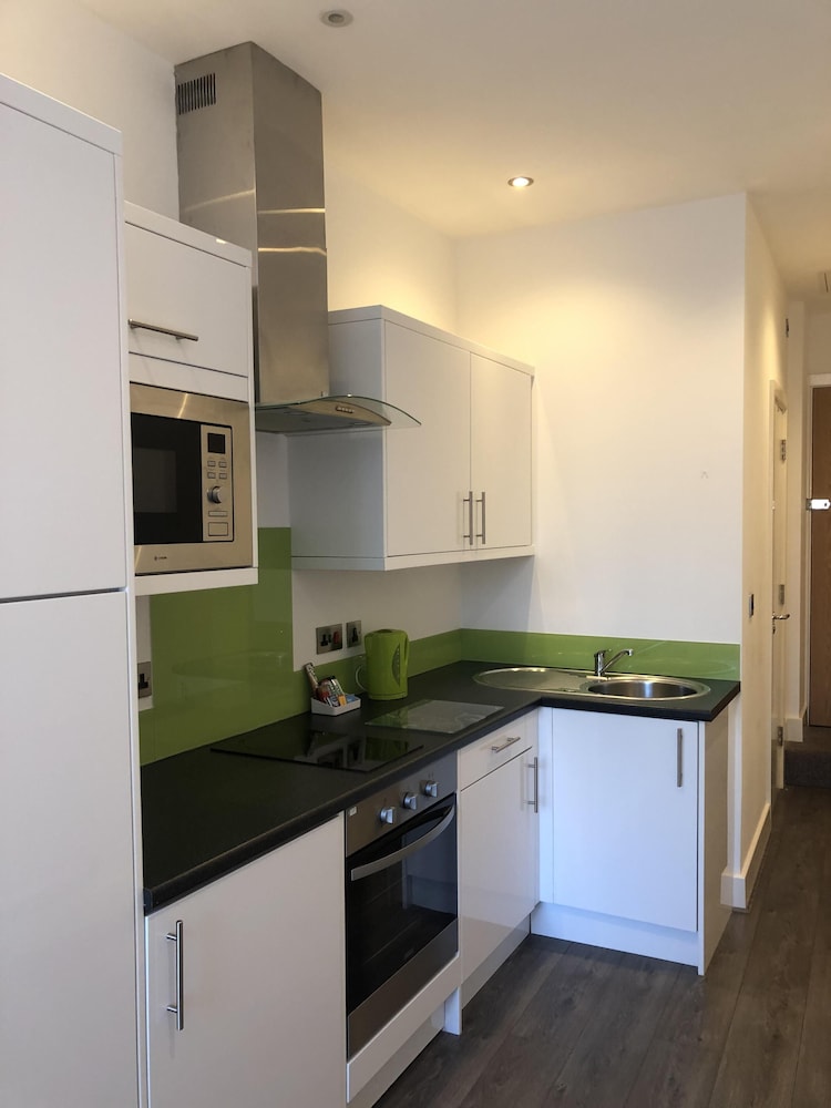 Fox House, Studio Apartments