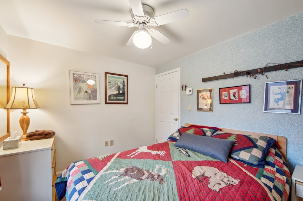 Top Ridge 49p - Family-friendly End Unit 3 Bedroom Townhouse by The Summit at Gore Mountain