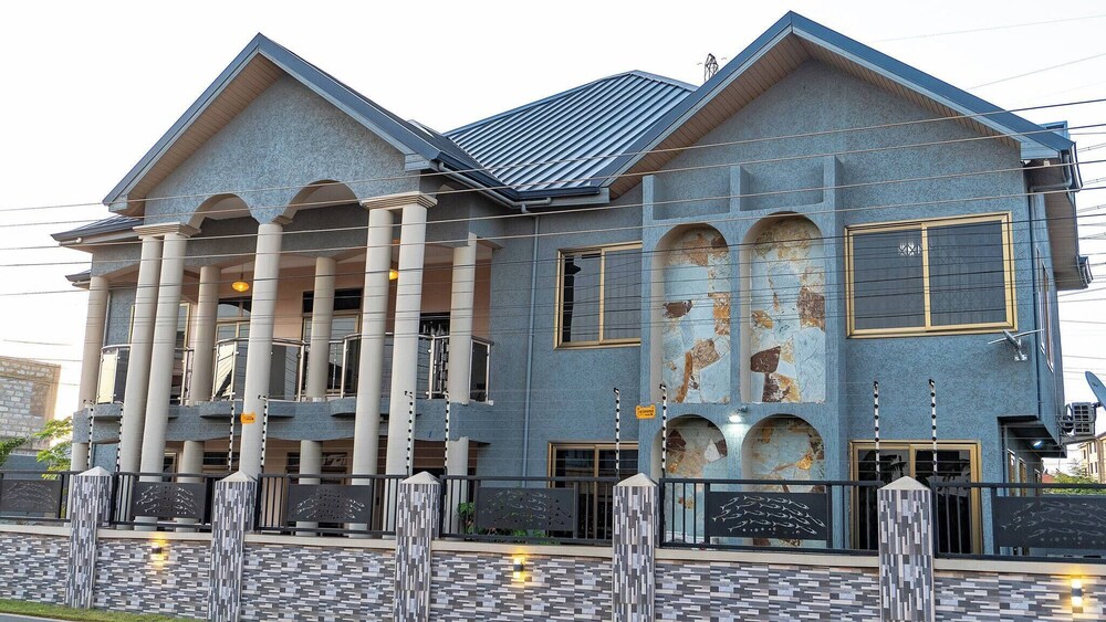 Digi Six-bedroom Accra Luxury Home at East Legon