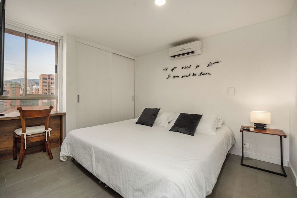 Apartamentos Alcazar Oviedo byHOUSY HOST