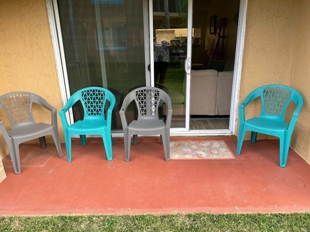Pelican Inlet C119, Near Beach: Pool & Tennis 2 Bedroom Condo