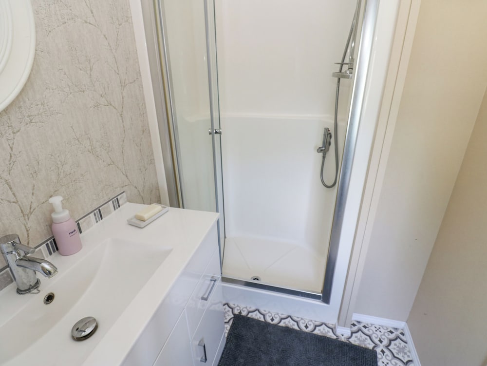 A and C Lodge-plot 21