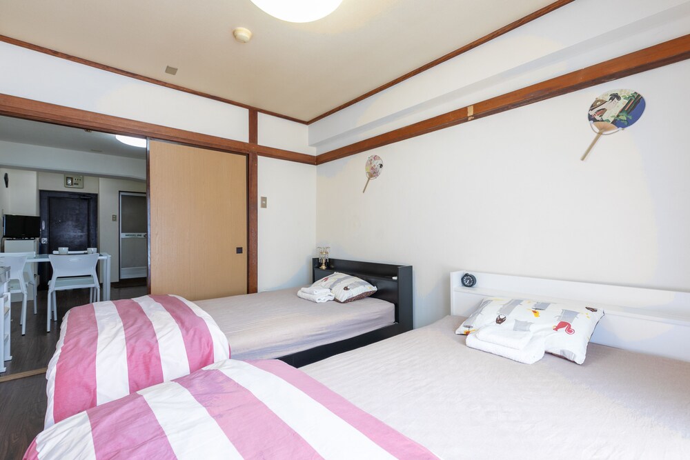 Otsuka Station Apartment Hotel